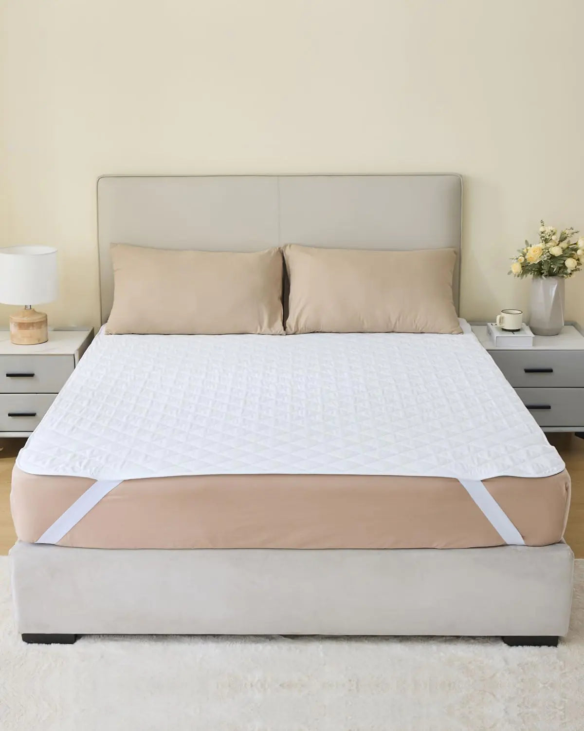KANECH Queen Size Bed Pads (60"x80") with Straps (1 Pack) Washable and Waterproof Heavy Absorbency Incontinence Mattress Pad Reusable for Adults and Kids