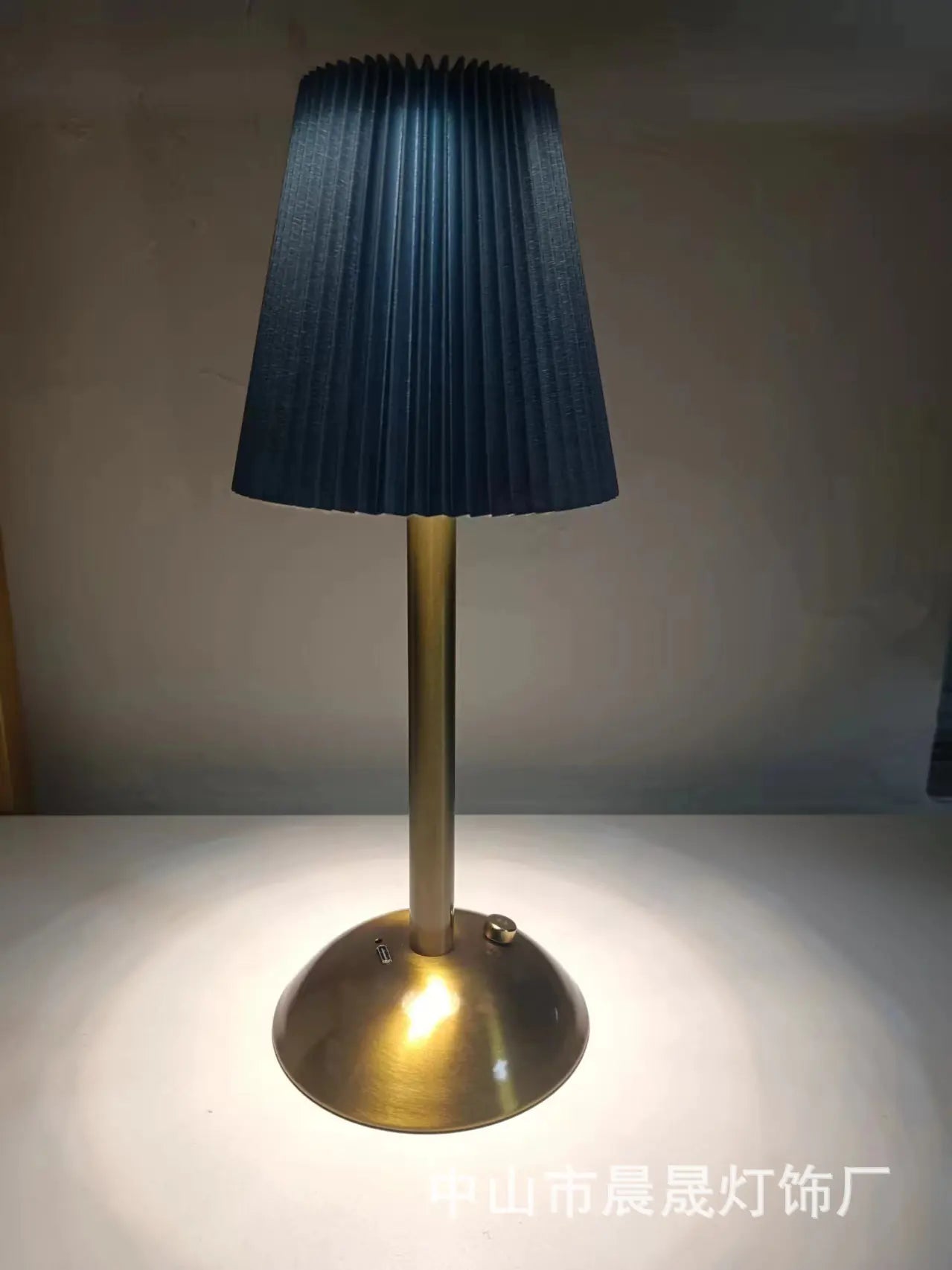 Modern Table Lamp - Cozy Bedroom Decor Light