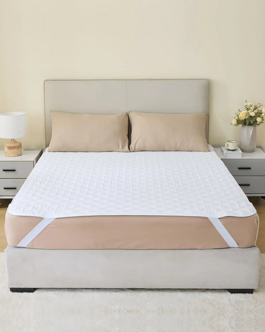 KANECH Queen Size Bed Pads (60"x80") with Straps (1 Pack) Washable and Waterproof Heavy Absorbency Incontinence Mattress Pad Reusable for Adults and Kids